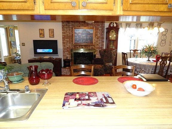 5th image of 3947 Kensington Pl