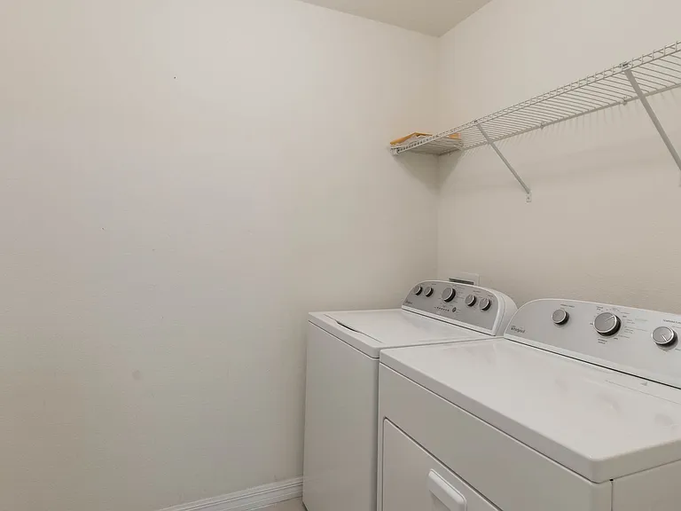 4602 Harvest Row Ln — Photo 24