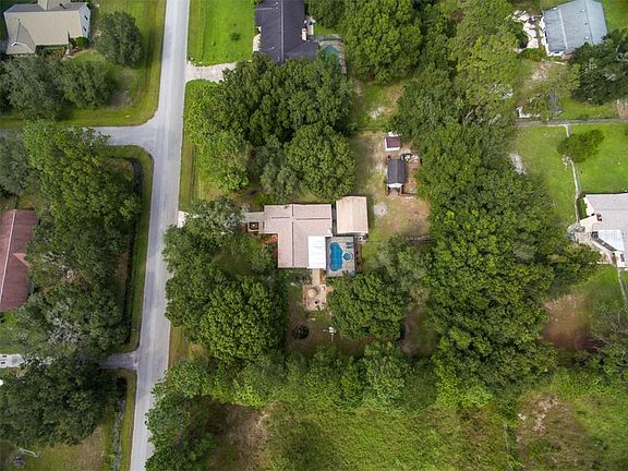 2nd image of 2100 Meadowbrook Dr