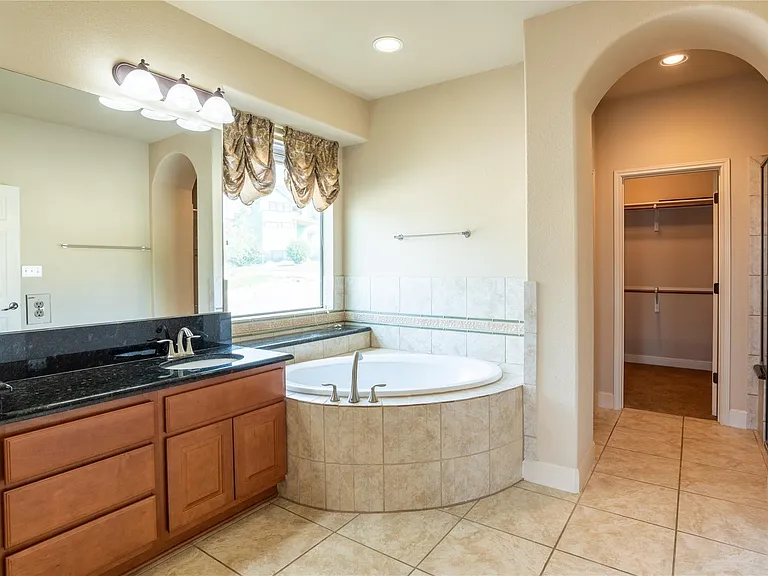 1898 Long Bow Dr — Photo 18