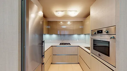 Sold by Diamond Real, Inc.