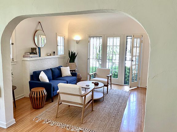 4th image of 229 S Elm Dr APT 2A