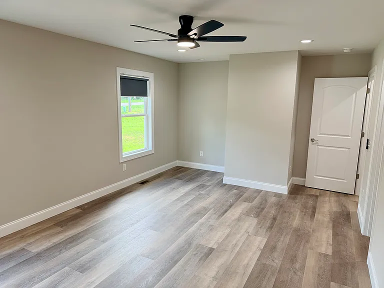 6415 Little Mountain Rd — Photo 26