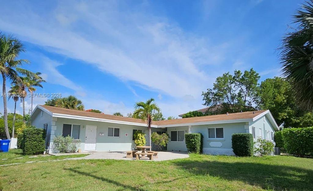 1231 NE 23rd Ave, Pompano Beach