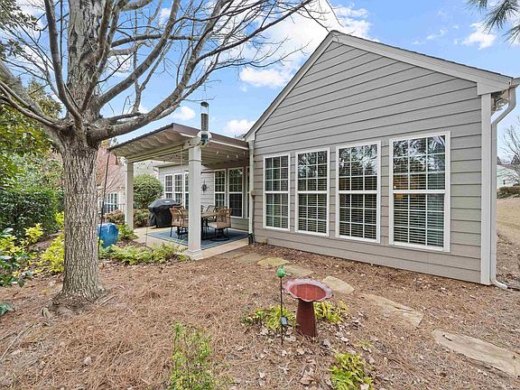 2nd image of 1011 Creekwood Pl