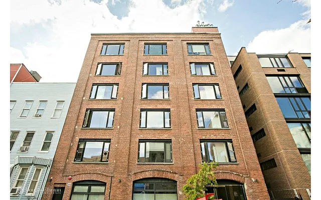 Rented by Douglas Elliman | media 25