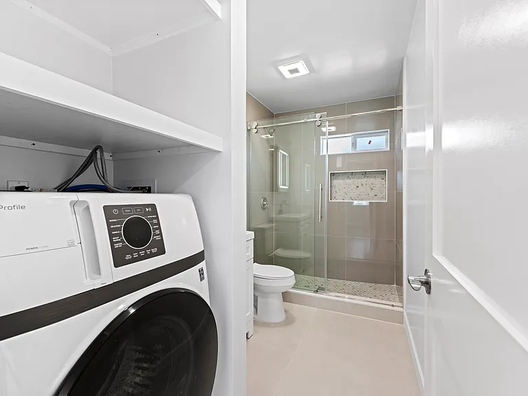 1693 N Hollywood Way — Photo 12