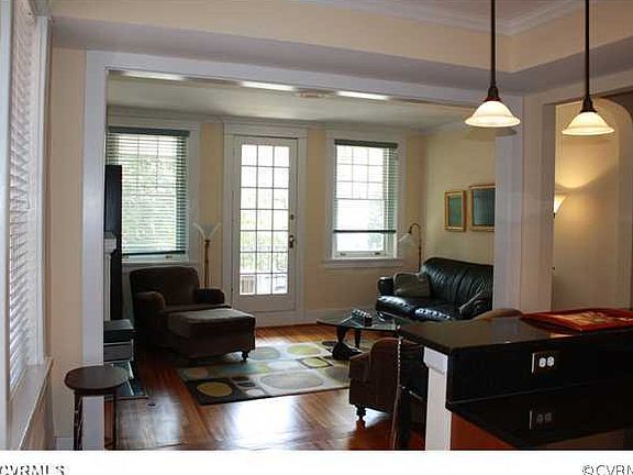4th image of 16 S Blvd #4