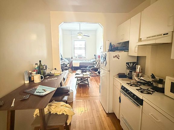 5th image of 47 W 87th St APT 3C
