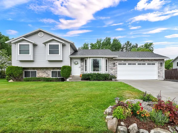 2425 E View Dr, South Weber, UT 84405