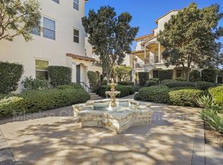 569 E Montecito St, Santa Barbara, CA 93103