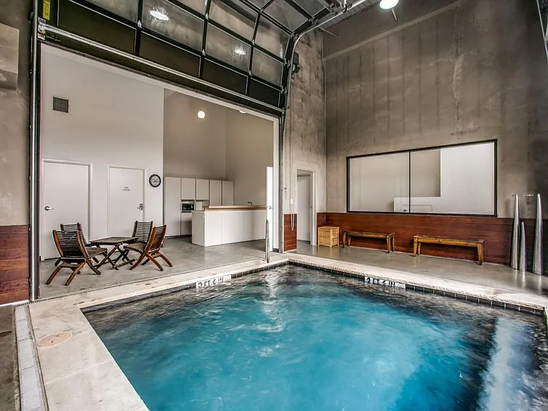 155 Oak Lawn Ave #9 — Photo 3
