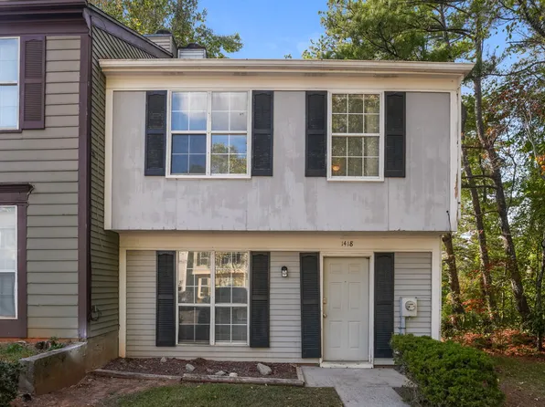 1418 Stonegate Pt, Stone Mountain, GA 30083