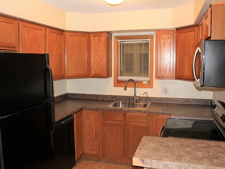 2892 Shadow Creek Dr #110 — Photo 7