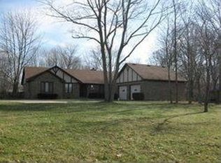 1003 S Country Ln, Greenfield, IN 46140