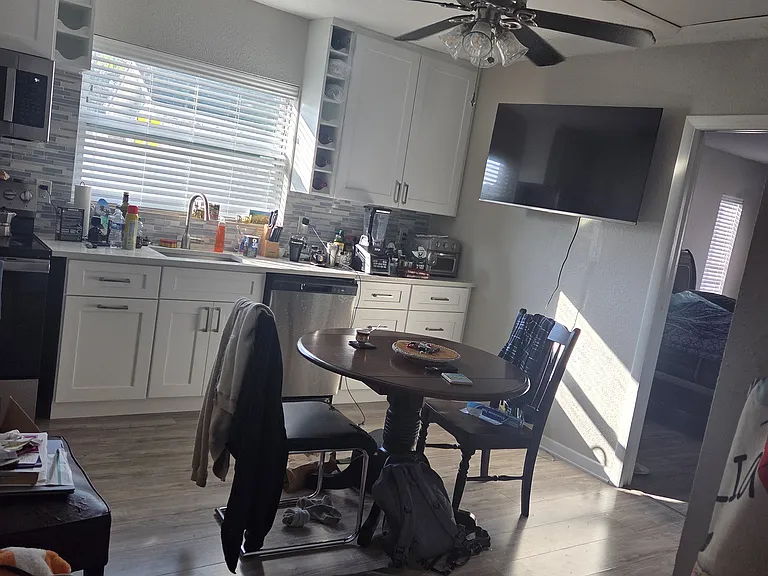 5127 Caesar Way S #B — Photo 3