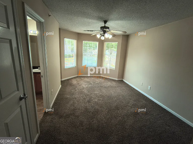 163 Chastain Way — Photo 6