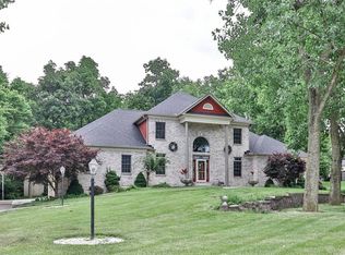 1502 Graceland Dr, Fairborn, OH 45324