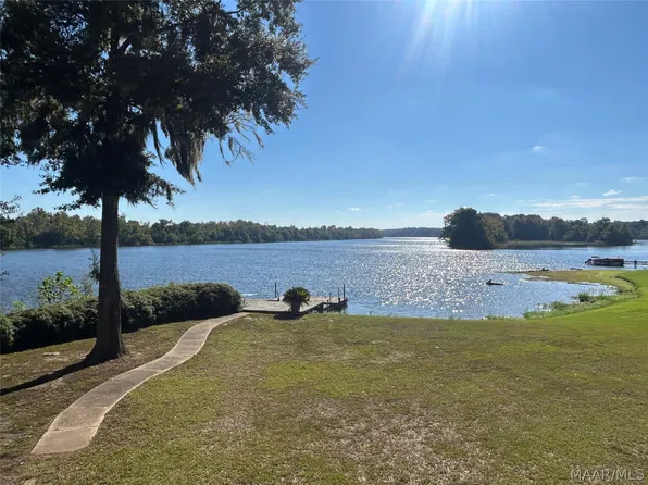 163 Curl Dr, Camden, AL 36726