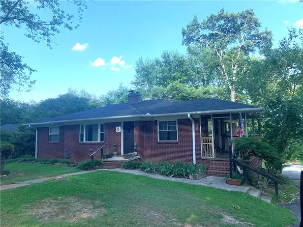 2220 Westminster Hwy, Walhalla, SC 29691