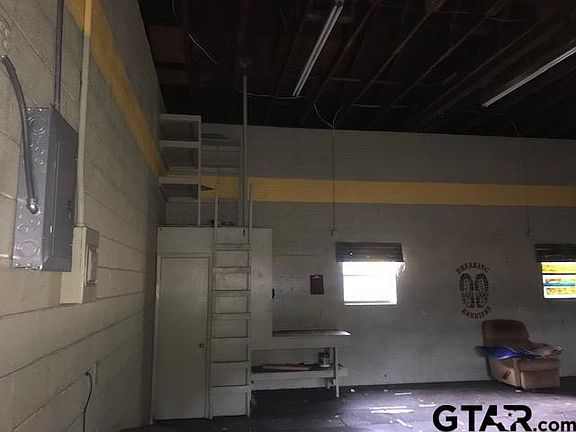 3rd image of 103 Wildcat Dr