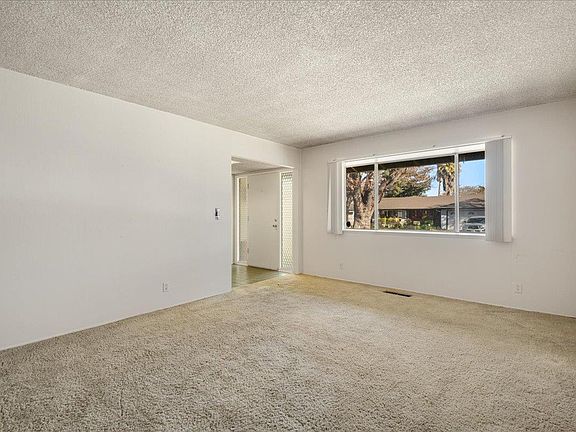4th image of 2583/2585 Skylark Dr