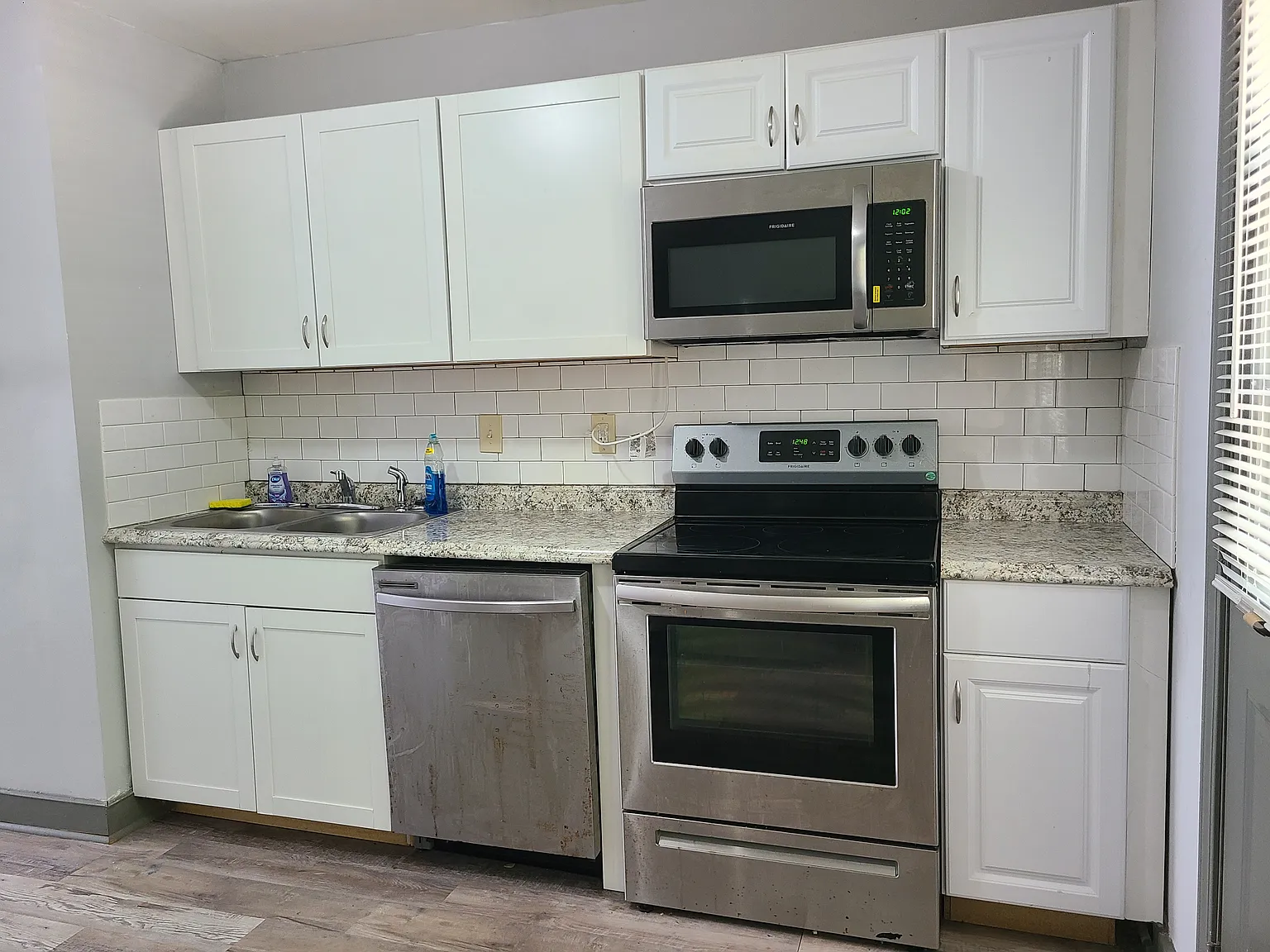 1 bed, 900 sqft, $1,200 — Photo 4