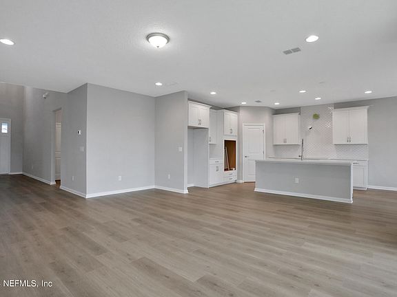 4th image of 361 STARGAZE Lane #107