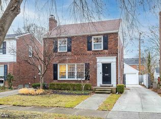 454 Cloverly Rd, Grosse Pointe Farms, MI 48236