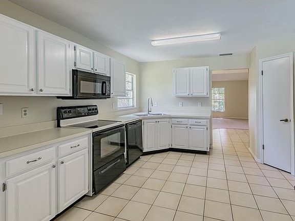 3rd image of 10208 Rainbridge Dr