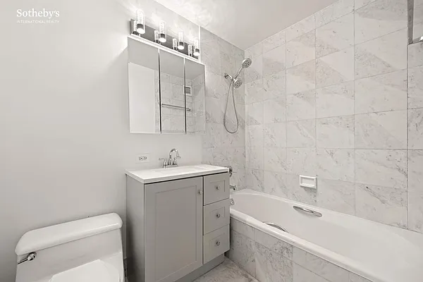 Sold by Sotheby's International Realty | media 26