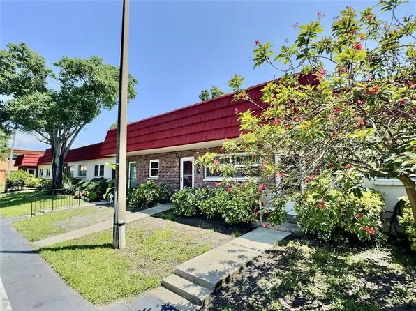 5865 37th Ave N APT 23, Saint Petersburg, FL 33710