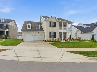 550 Snapdragon Ln, Hendersonville, TN 37075