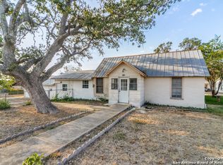 803 Ridgewood, Comfort, TX 78013