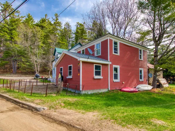 9 Payeville Ln, Saranac Lake, NY 12983