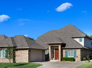 11712 Charleston Way, Yukon, OK 73099