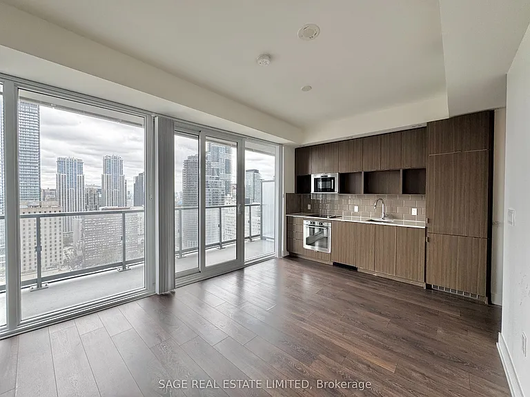 89 McGill St #2701 — Photo 1