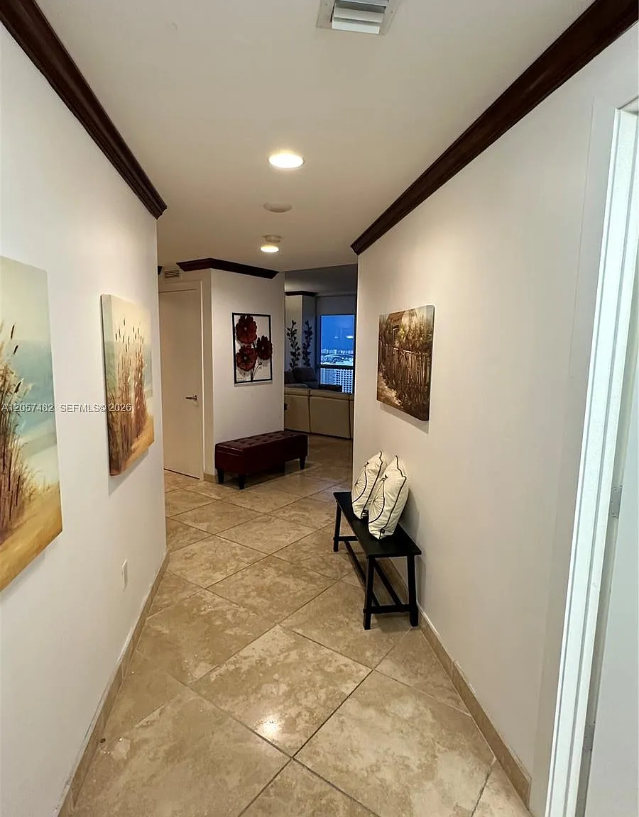 1060 Brickell Condo — Photo 1