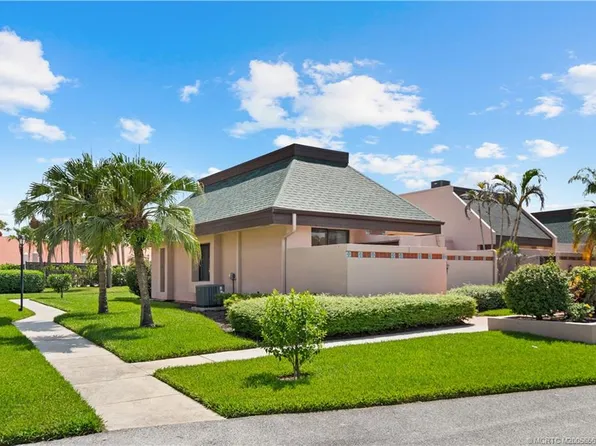 3319 SE La Prado Ct, Port Saint Lucie, FL 34952