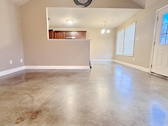 3886 Turfway Dr — Photo 10