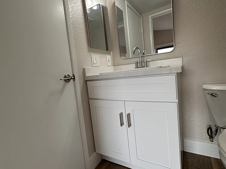 7386 Saddle Rd #B — Photo 11