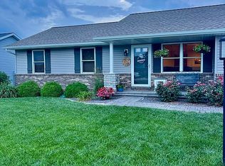 2104 Lexi Dr, Eureka, IL 61530