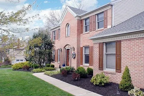 93 Wood Dr photo 1