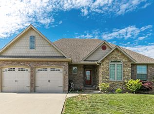 1414 Woodland Rd, Marshfield, MO 65706