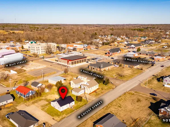 150 W Locust St, Dresden, TN 38225