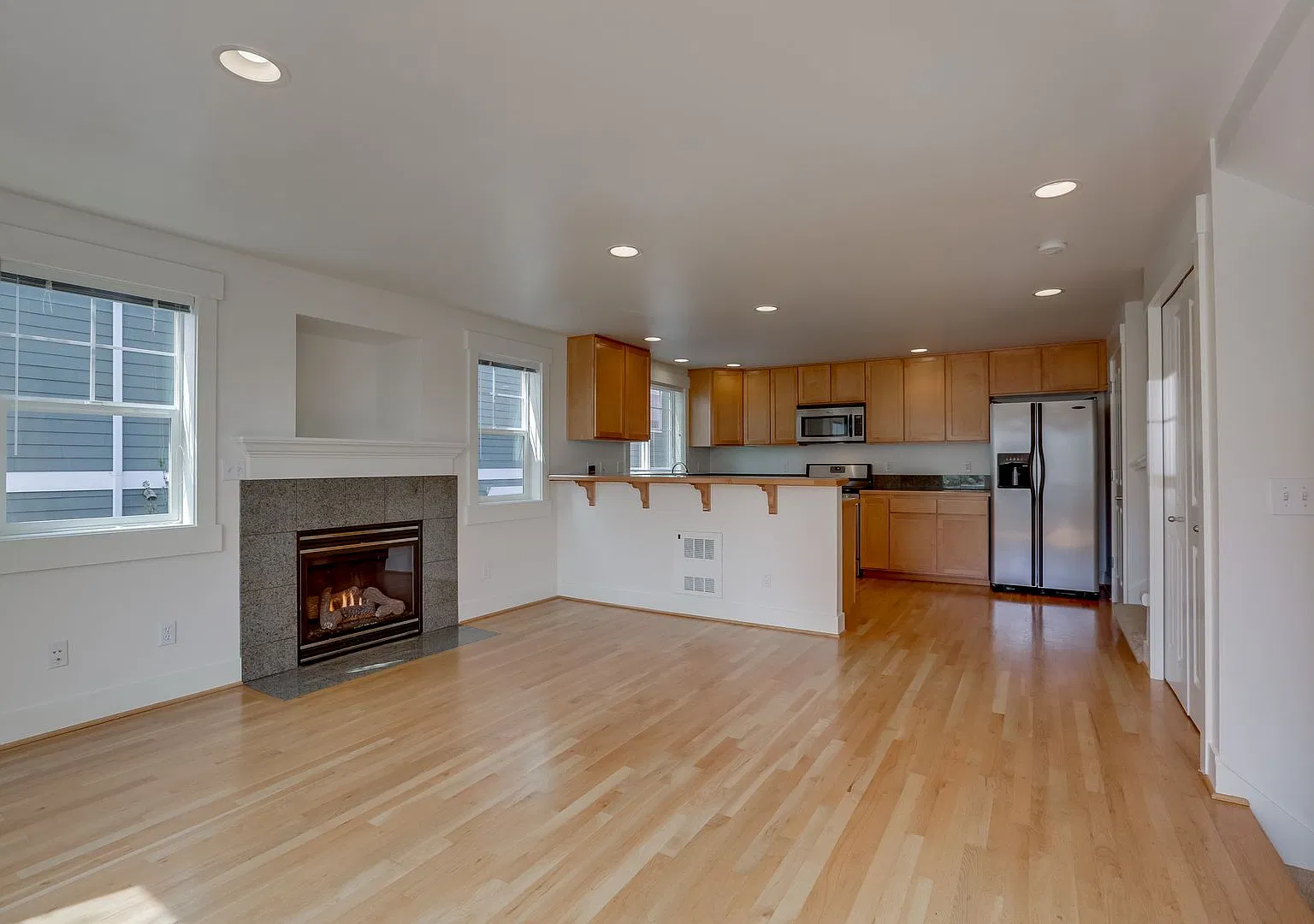 3Bd/2.5Ba Seattle Townhome — Photo 4