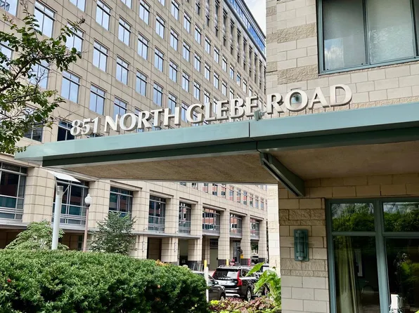 851 N Glebe Rd APT 604, Arlington, VA 22203