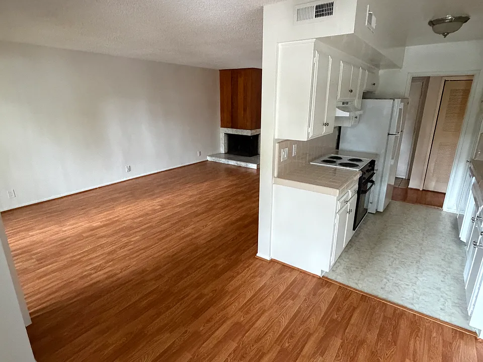 1815 Meridian Apartments