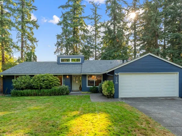 7560 SW Escalon Pl, Beaverton, OR 97008