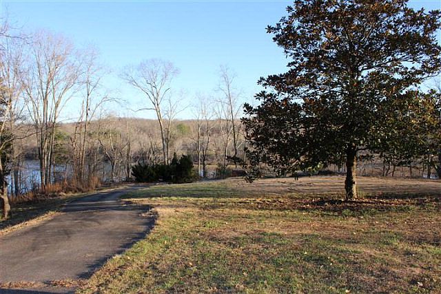 1st image of 166 Trin Hill Dr